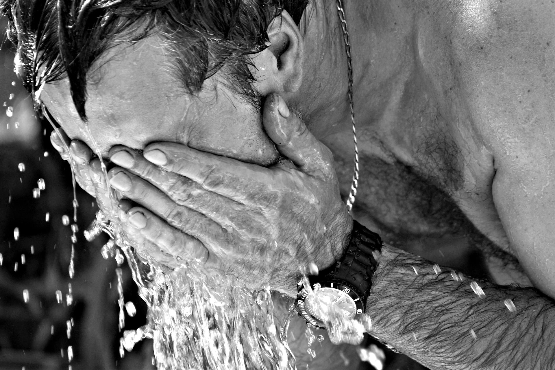 The Easiest Nighttime Skincare Routine That Men Should Follow